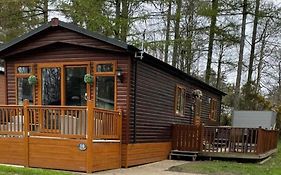 Tranquil Lodge Hot Tub And Free Golf